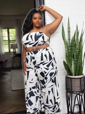 L'ATISTE Black & White Geometric Wide-Leg Set